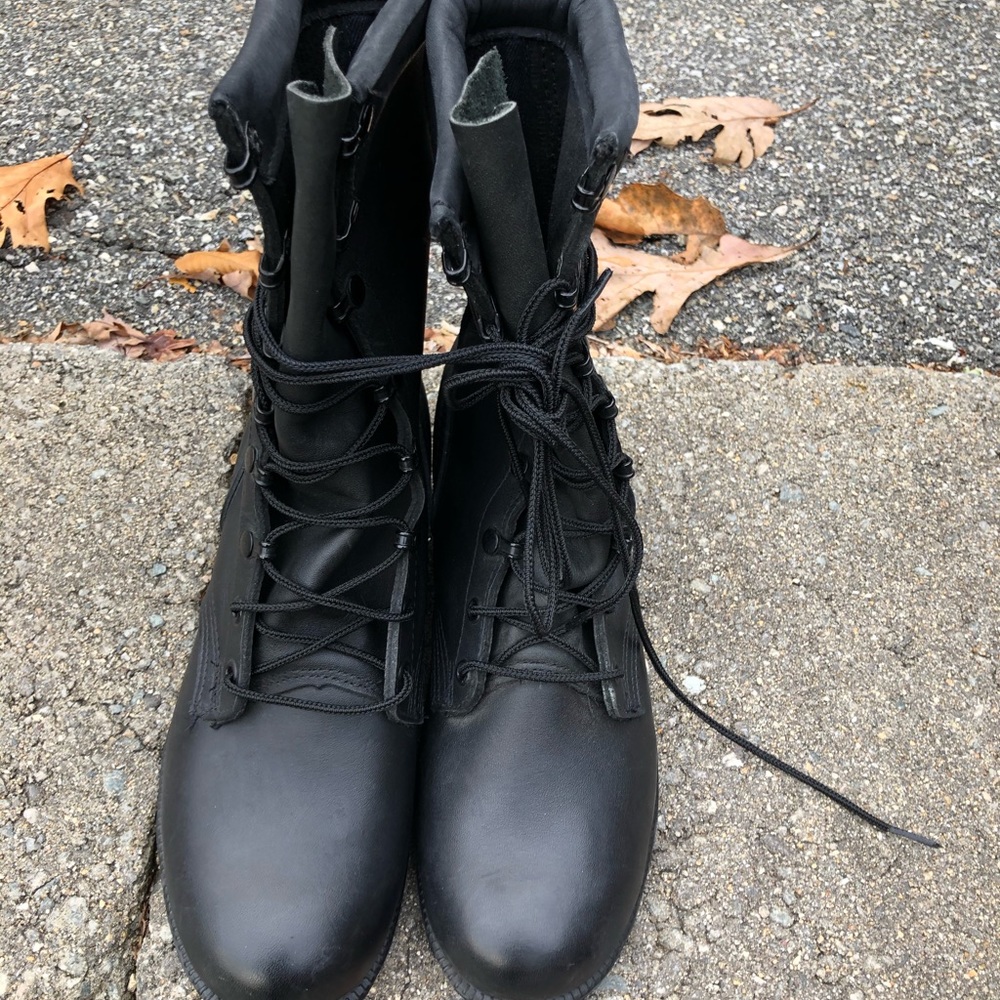 Rosearch Brand military style combat boots